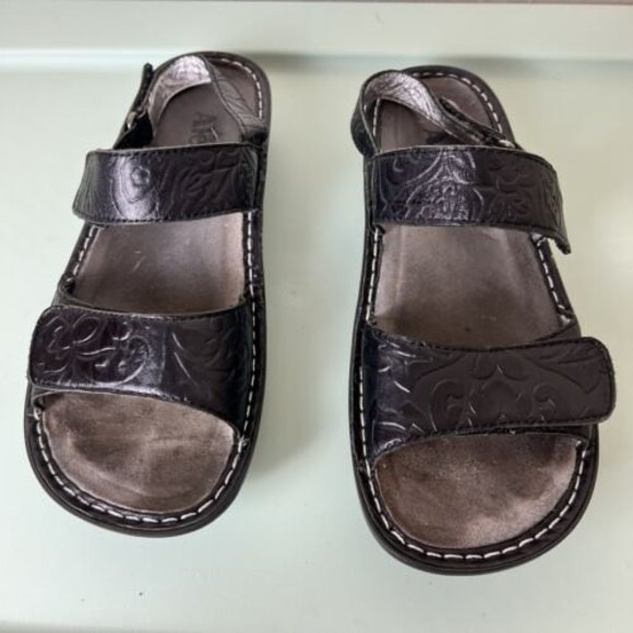 Alegria Verona Sandals Size 37 US 6.5 Black Silver Embossed Leather Sling-Back - Picture 2 of 13